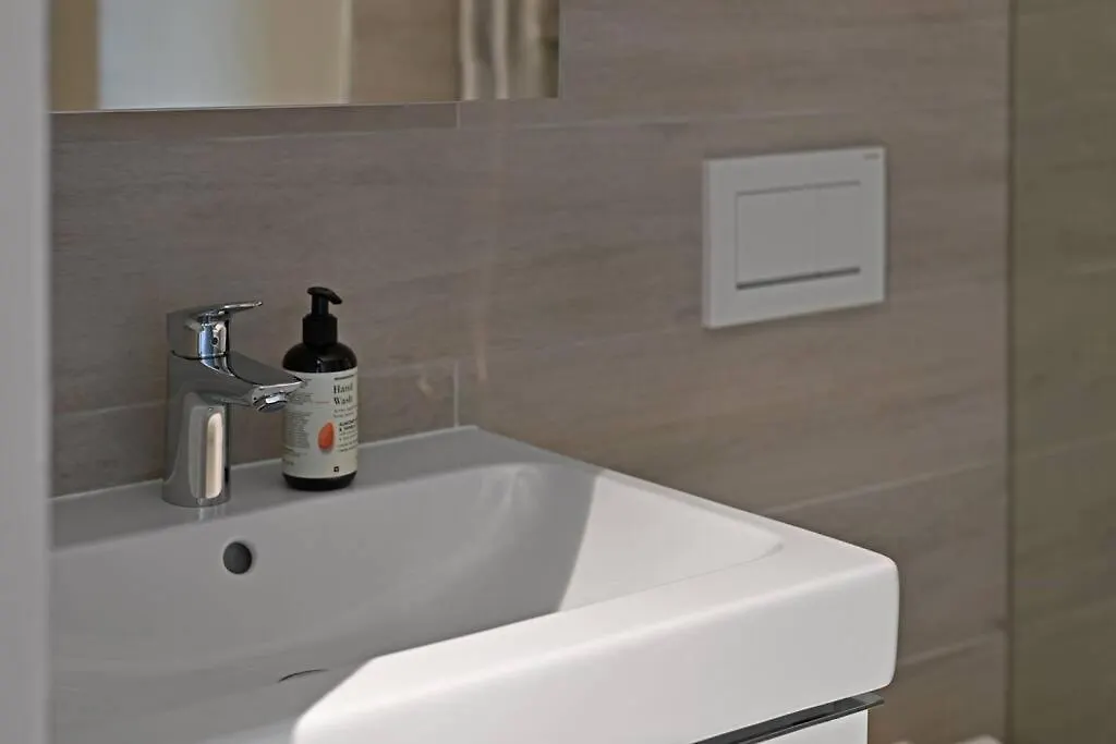 Sara - Modern City Centre Apt - Views! Κέιπ Τάουν
