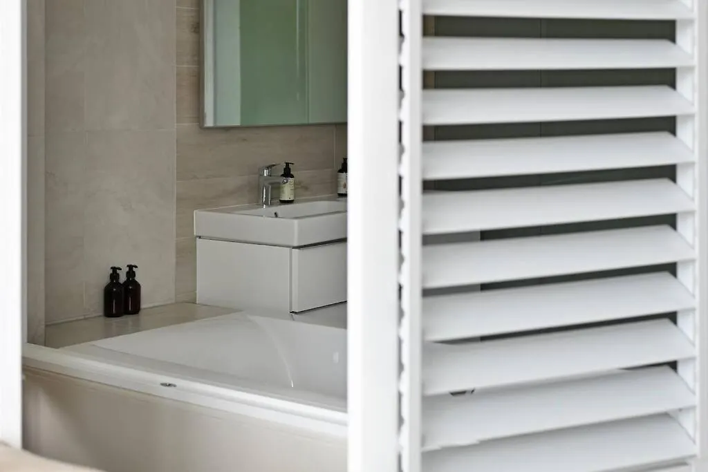 Sara - Modern City Centre Apt - Views! Κέιπ Τάουν Διαμέρισμα